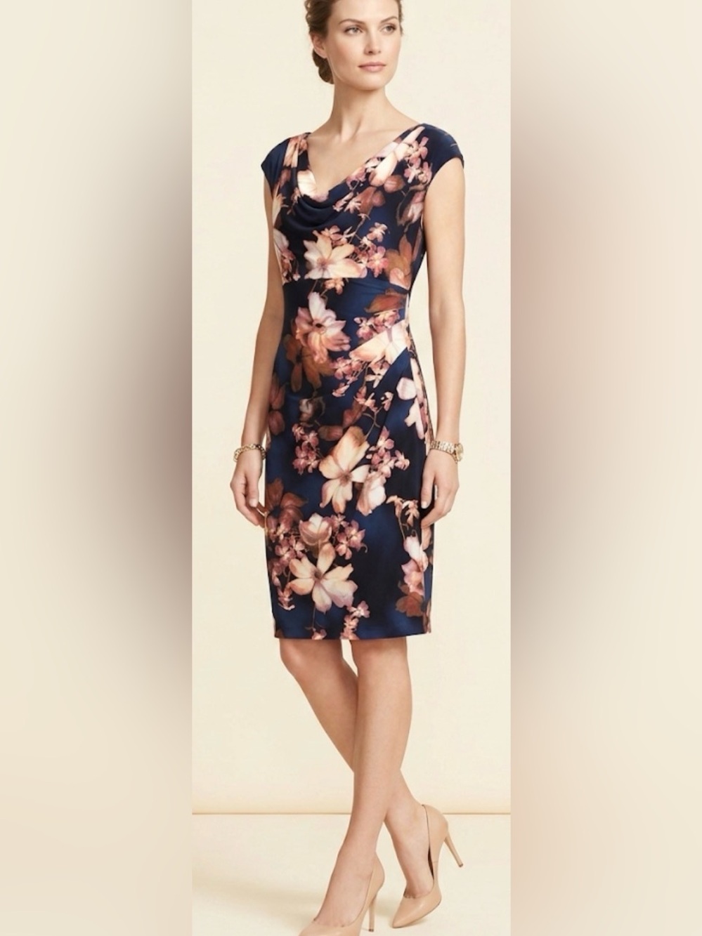 Lauren Ralph Lauren dress size 6
Blue floral